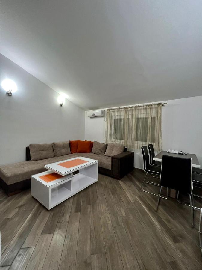 Apartmani Jankovic บุดวา ภายนอก รูปภาพ