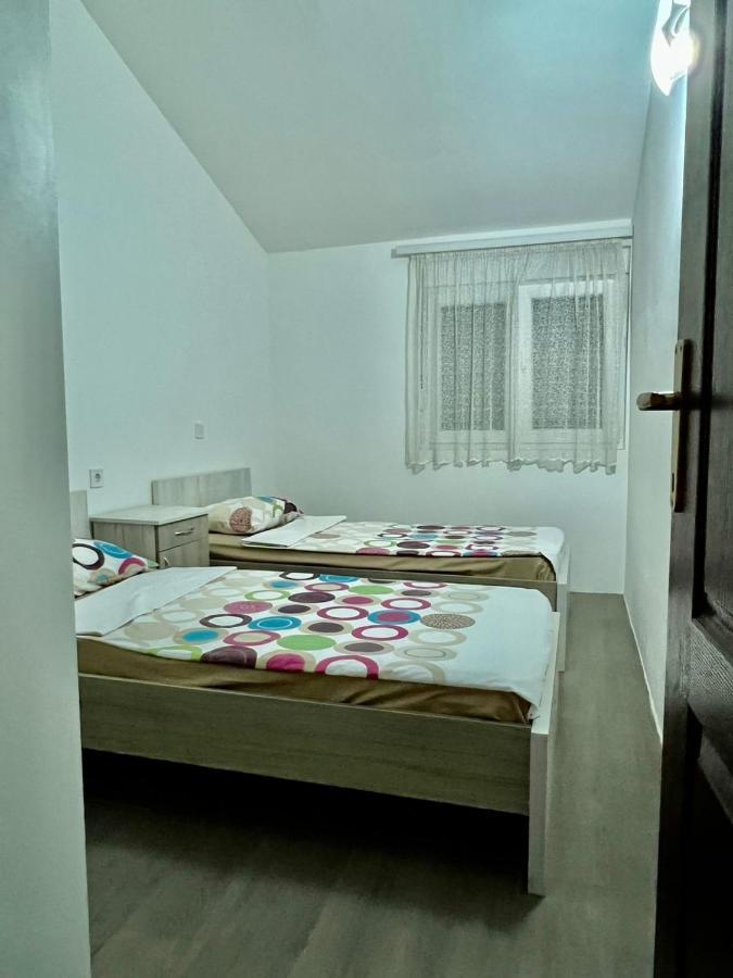 Apartmani Jankovic บุดวา ภายนอก รูปภาพ